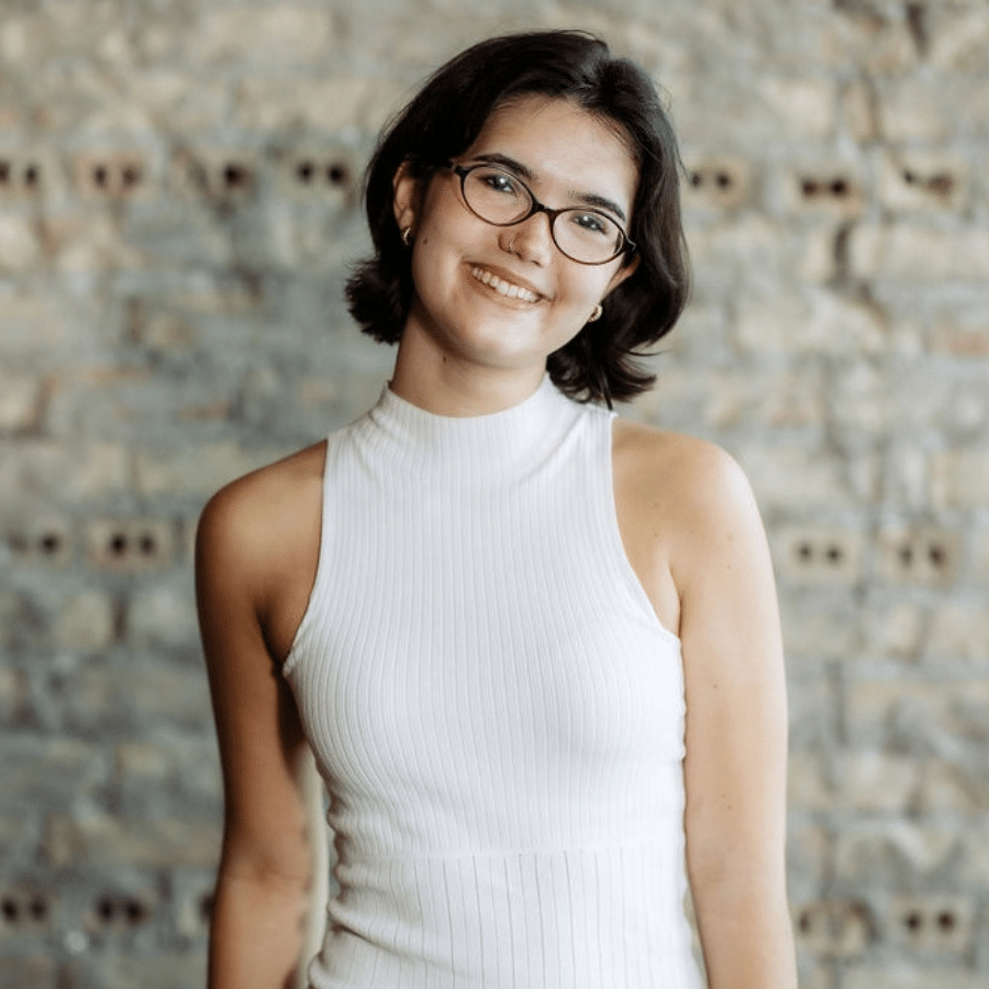 Sydney Stonehouse Headshot for Web